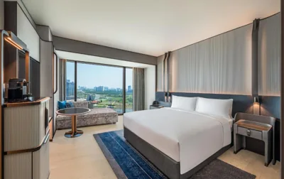 Chambre King Deluxe — Hilton Saigon