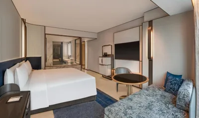 Chambre King Guest avec vue sur la ville — Hilton Saigon