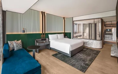 Suite King une chambre avec vue sur la rivière — Hilton Saigon